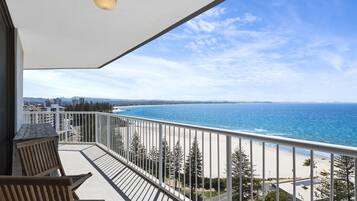 3 Bedroom Penthouse Ocean View Apartment | Terrace/patio