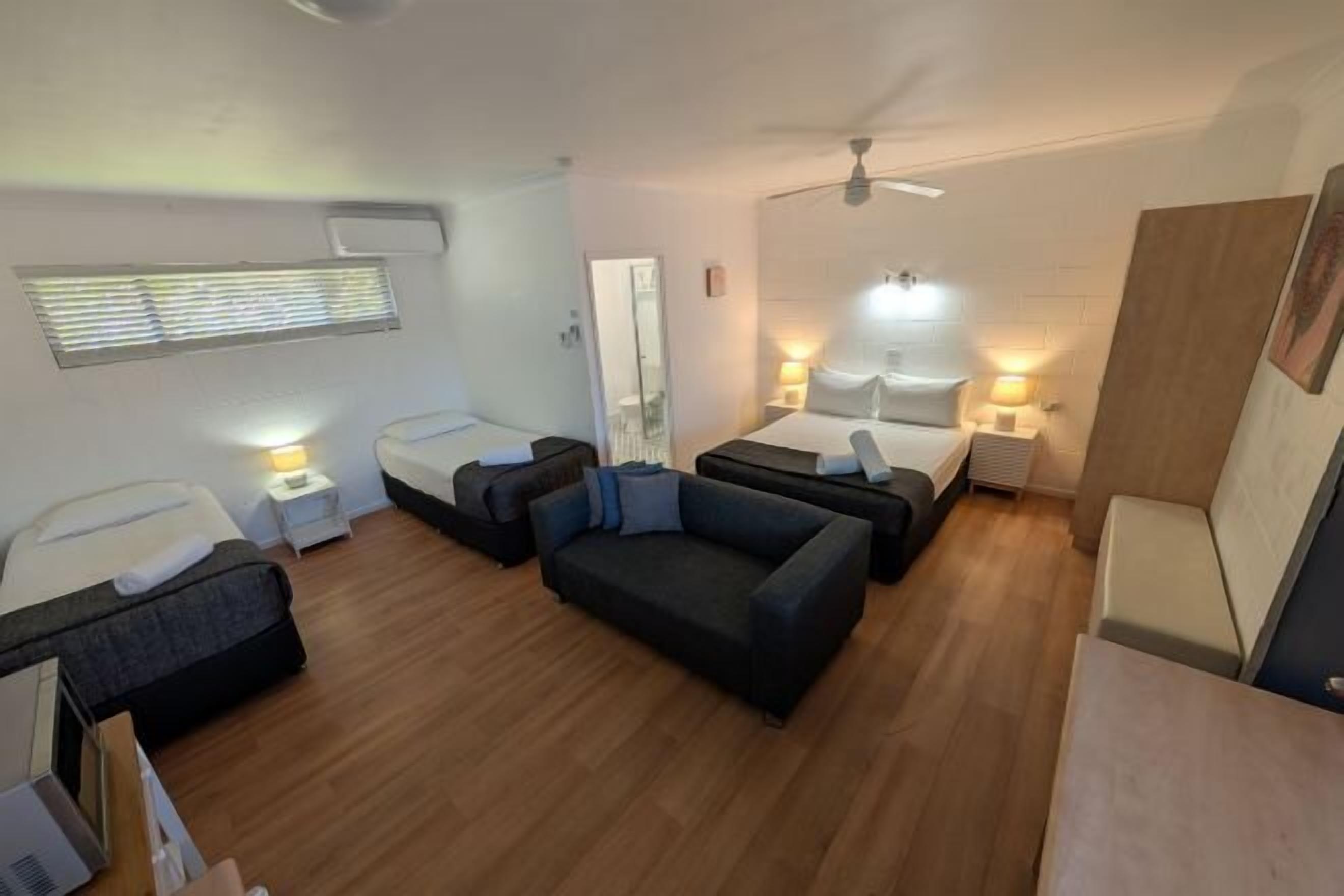 1 chambre, décoration personnalisée, ameublement personnalisé