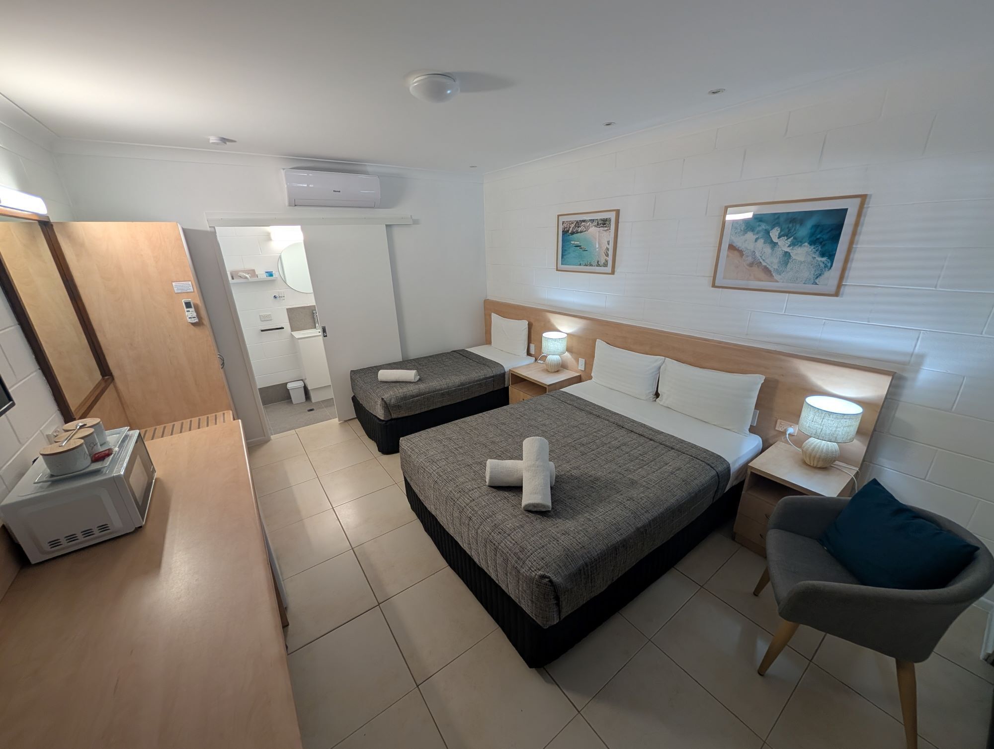 Deluxe kamer, balkon (Deluxe Twin - 2 Beds) | 1 slaapkamer, individueel gedecoreerd, individueel gemeubileerd