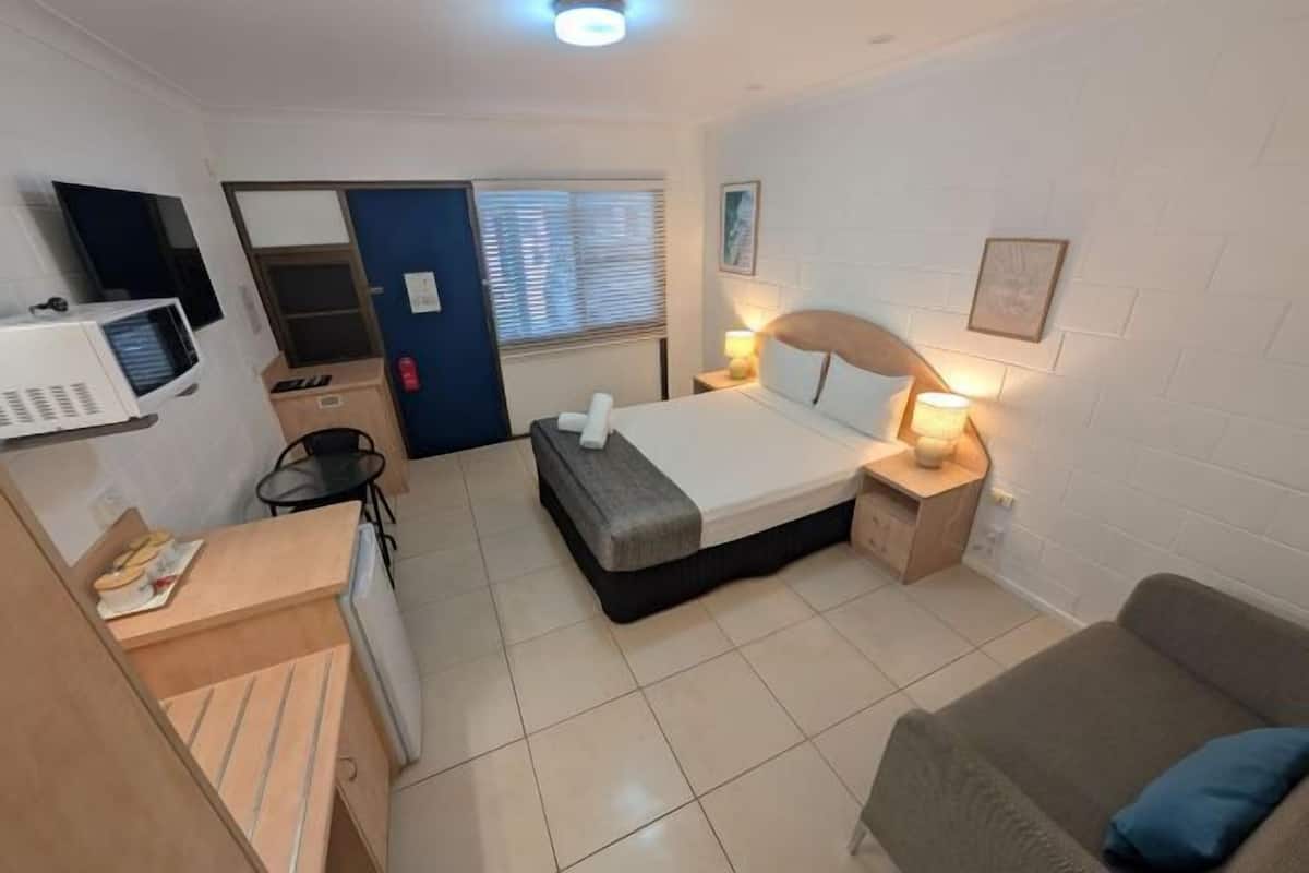 1 bedroom, iron/ironing board, WiFi (free), individually decorated