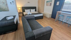 Familie suite (Large Family Room) | 1 slaapkamer, individueel gedecoreerd, individueel gemeubileerd