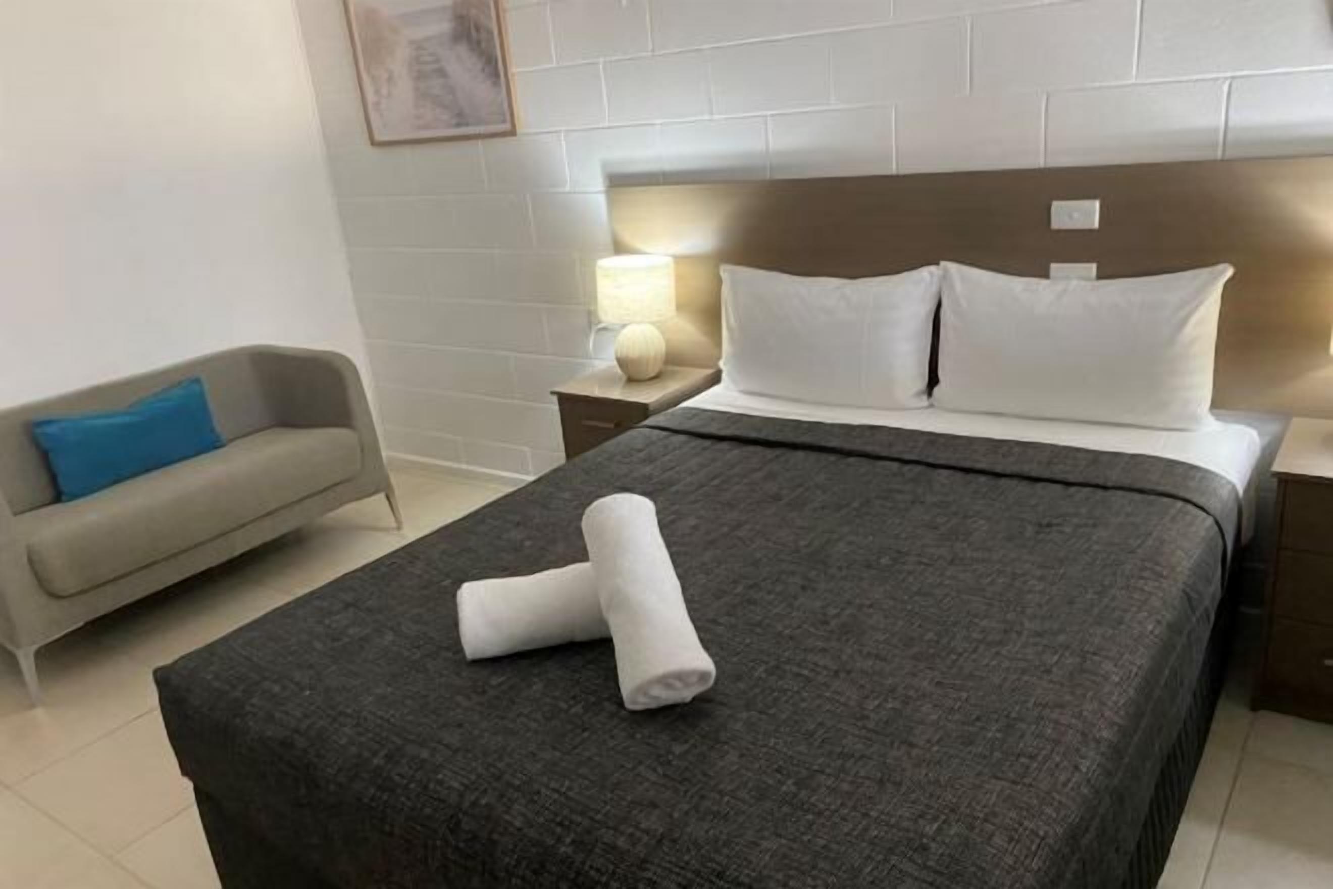 1 chambre, décoration personnalisée, ameublement personnalisé