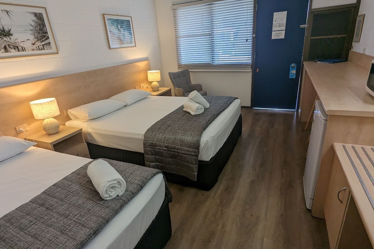 Deluxe Room (Deluxe Twin - Two Beds) | 1 bedroom, individually decorated, individually furnished