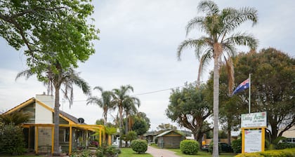 Lazy Acre Log Cabins