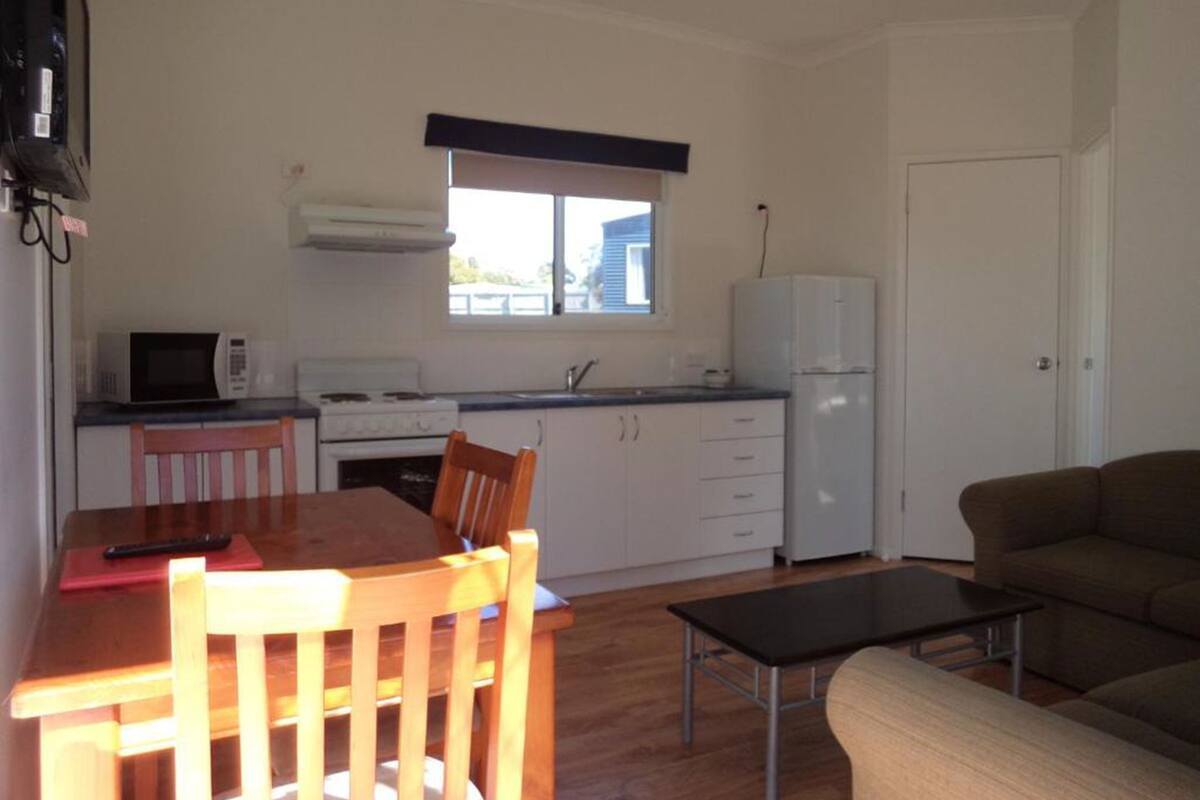 Deluxe Cabin, 2 Bedrooms (1 Queen, 1 Double and 1 bunk bed)