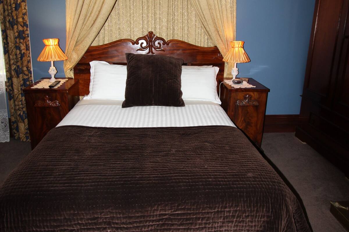 Standardzimmer, Nichtraucher, Whirlpool (Ronald Pearce Spa Suite) | Hochwertige Bettwaren, Bügeleisen/Bügelbrett, kostenloses WLAN