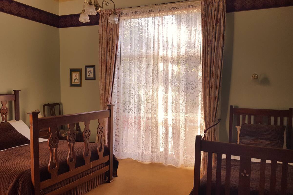 Standardzimmer, Nichtraucher, Balkon (Harold Pearce Easy Access) | Hochwertige Bettwaren, Bügeleisen/Bügelbrett, kostenloses WLAN