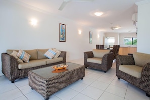 Standard Apartment, 2 Bedrooms, 2 Bathrooms | Living room - Seaforth Apartments (Trinity Beach)