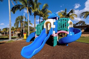 Children’s play area – outdoor
