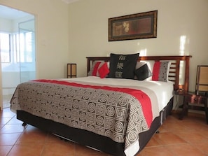 Standard Suite, 1 Bedroom, Non Smoking, Kitchen (King/ Twin Spa Suite) | 1 bedroom, Egyptian cotton sheets, premium bedding