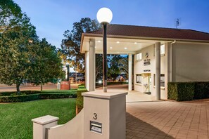 Exterior - Villa Nova (South Toowoomba)