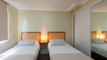 高級寢具、遮光布/窗簾、隔音、熨斗/熨衣板