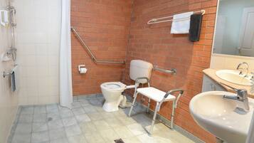 Deluxe Queen Room with Disability Access | Bathroom | Shower, hair dryer, towels