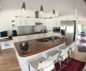 Suite estándar, 1 habitación, baño compartido | Sábanas de algodón egipcio y ropa de cama de alta calidad