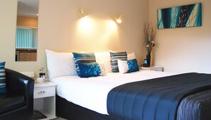 Estudio estándar, para no fumadores, cocina (Private Studio) | 1 habitación, ropa de cama de alta calidad y decoración personalizada 