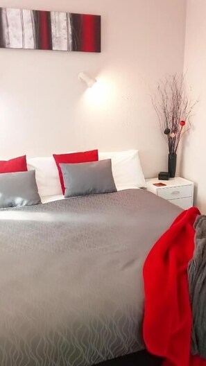 1 bedroom, premium bedding, individually decorated, desk