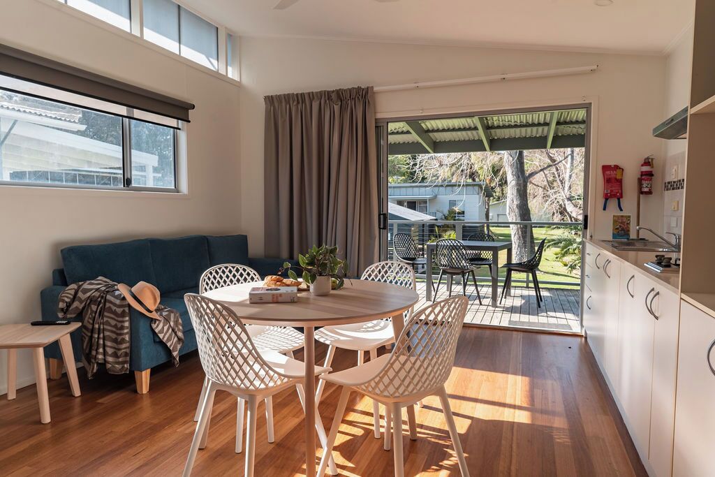 Iron/ironing board, free cots/infant beds, bed sheets