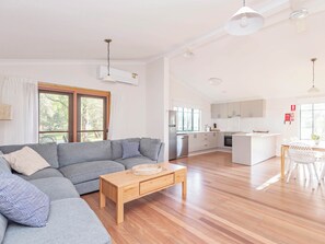 Chambre, 4 chambres | Coin séjour