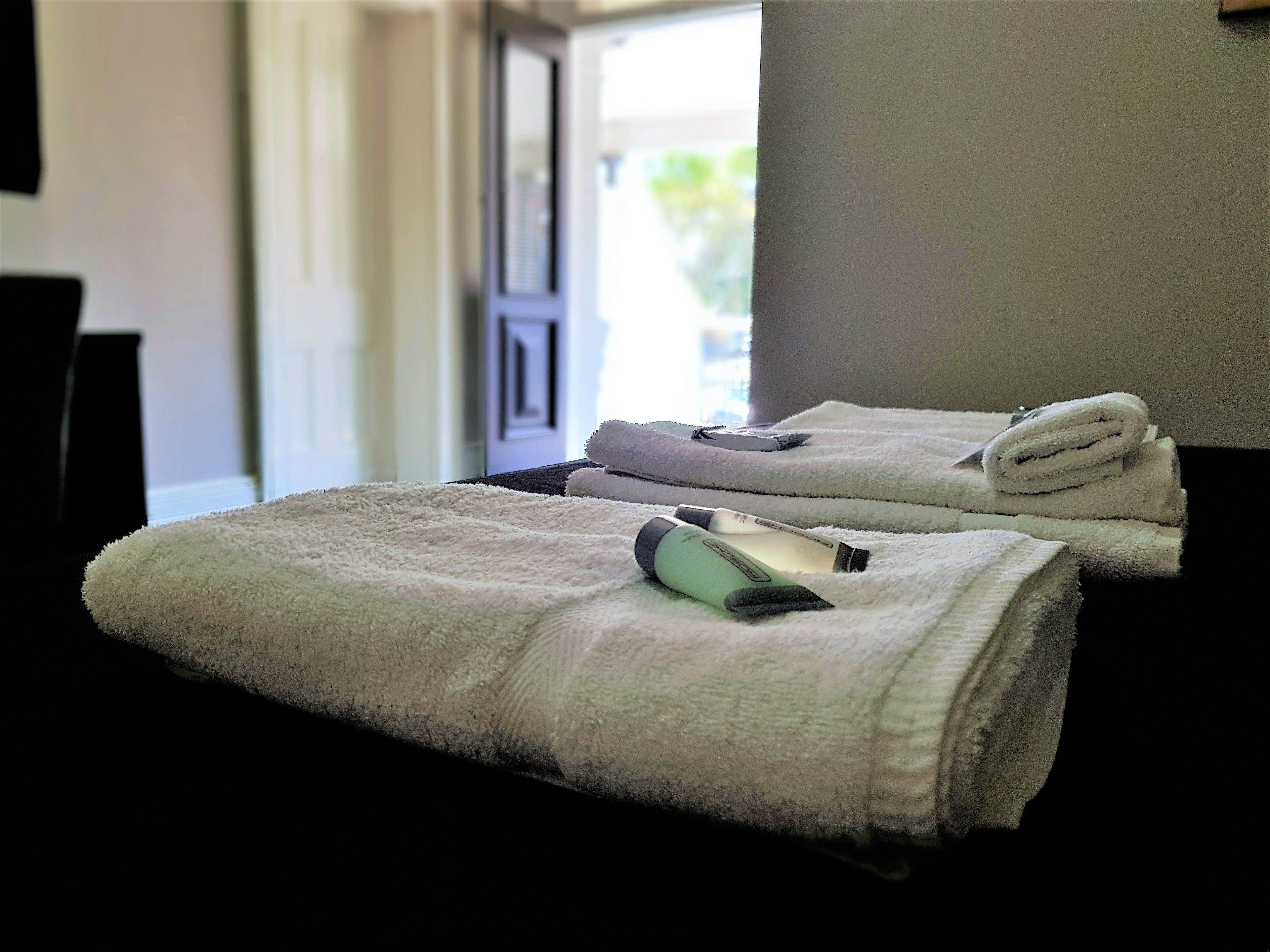 queen room 6 | iron/ironing board, free wifi, bed sheets