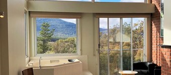 Macedon Ranges Hotel & Spa