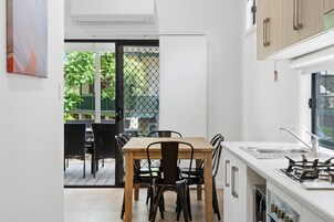 Superior-Villa | Eigene Küche | Wasserkocher, Kochgeschirr/Geschirr/Besteck