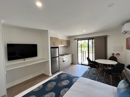 Standard-Studio | Bügeleisen/Bügelbrett, kostenloses WLAN, Bettwäsche