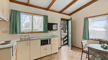 標準小屋, 2 間臥室 | 私人廚房 | 電熱水壺、廚房用具/餐具/器皿