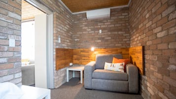 Familien-Suite, 2 Schlafzimmer, Gartenblick | Hochwertige Bettwaren, Schreibtisch, schallisolierte Zimmer