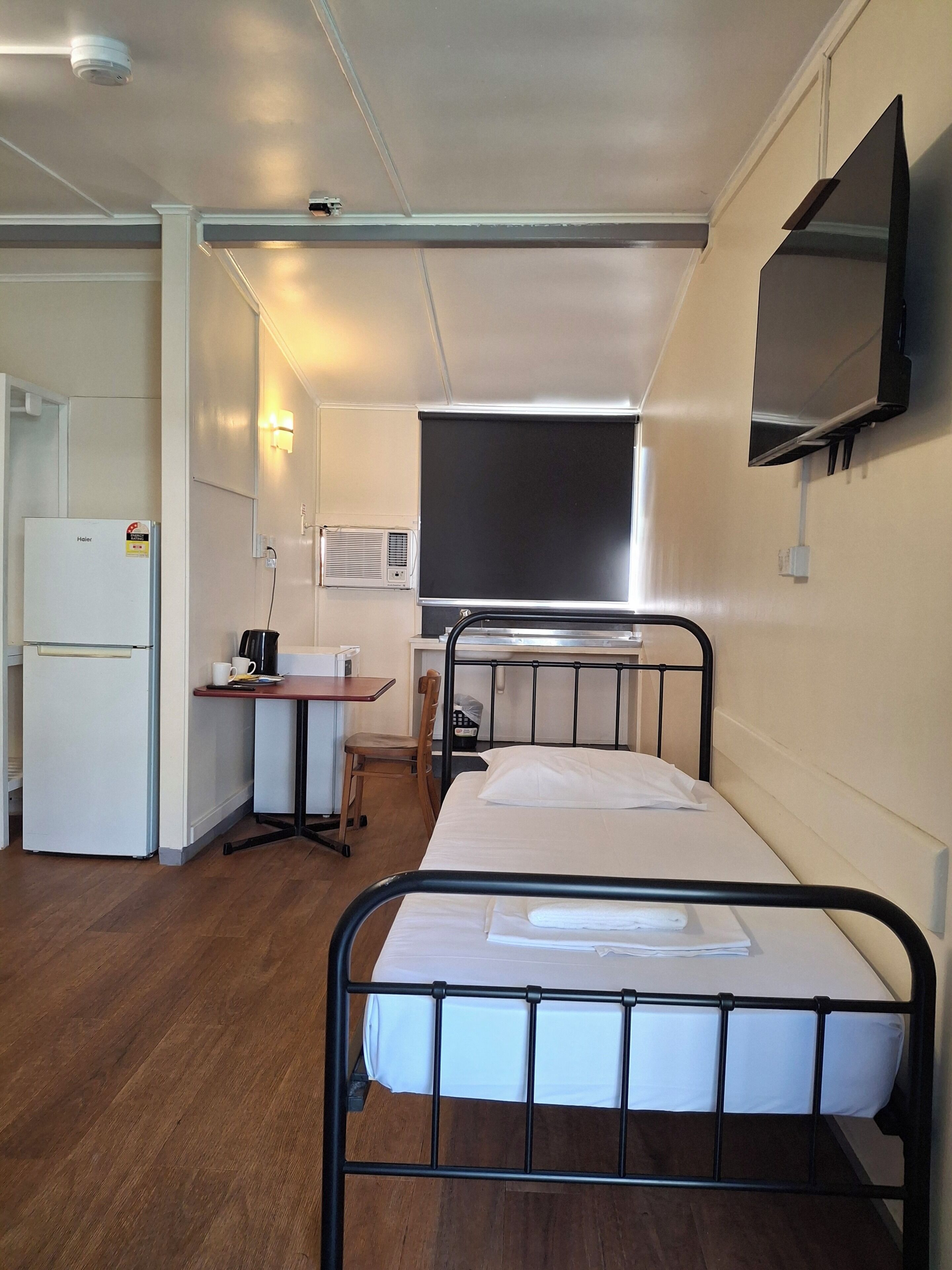 Iron/ironing board (on request), bed sheets