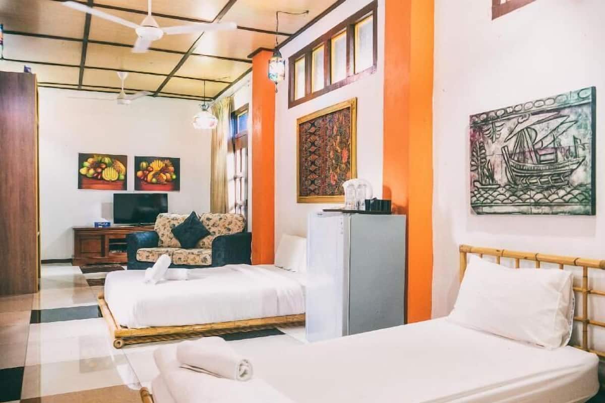 In-room safe, individually decorated, individually furnished, desk