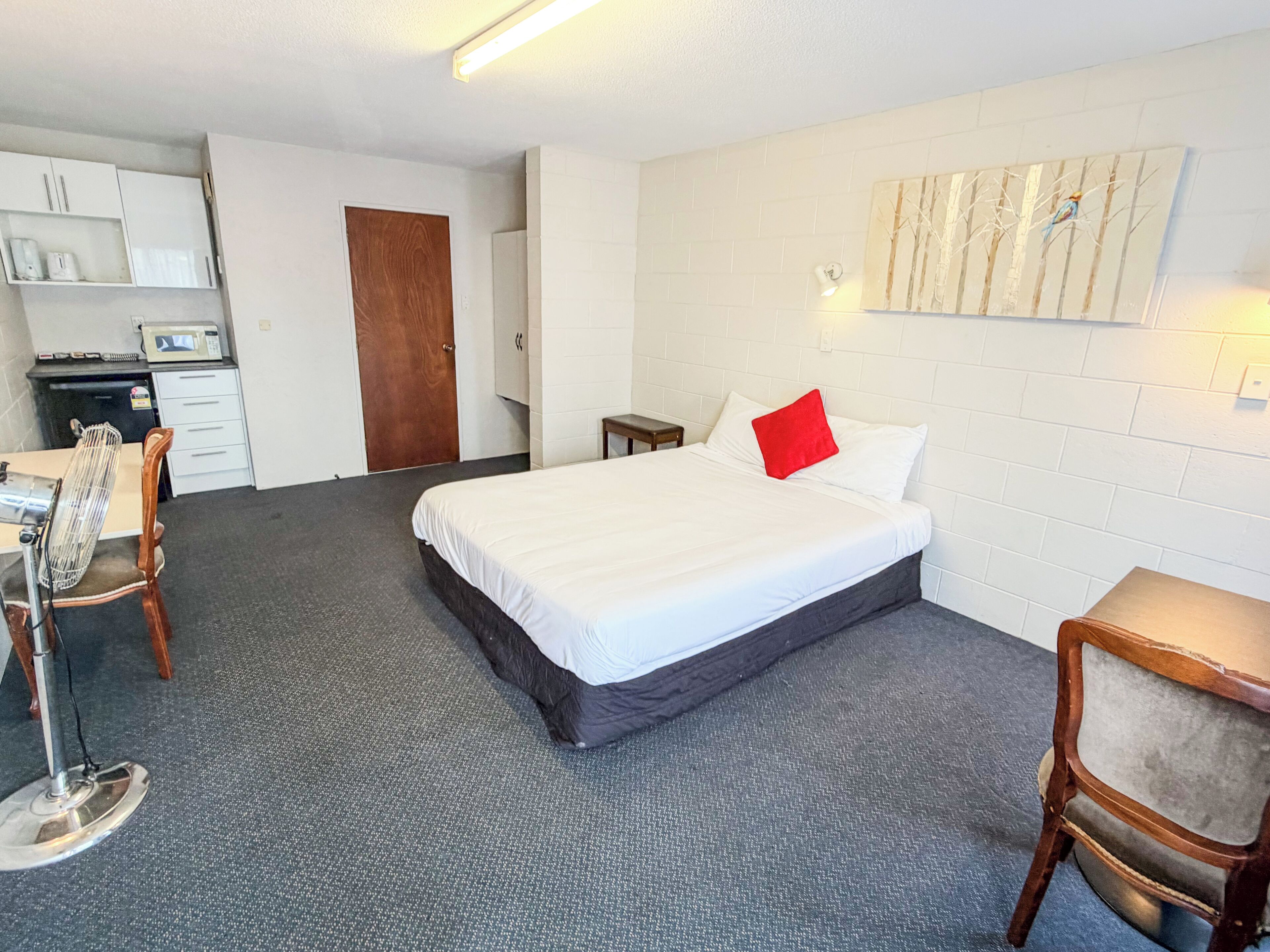 Rom – standard, ikke-røyk, tekjøkken (Standard Studio Units) | Blendingsgardiner og wi-fi (inkludert)