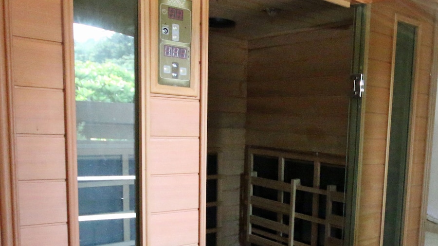 Midway Pacifica Lodge