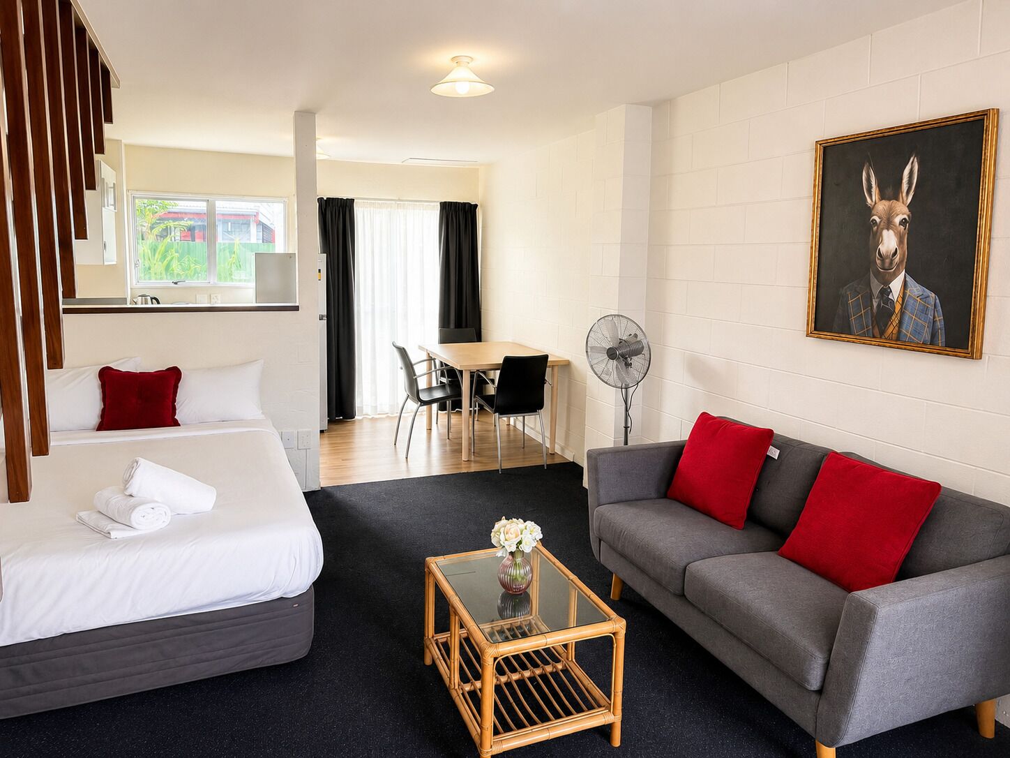 Family Suite, 2 Bedrooms, Non Smoking, Kitchen (Family Units) | Living area