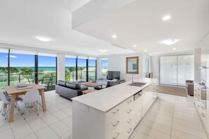 2 Bedroom Apartment Ocean View | Eigene Küche