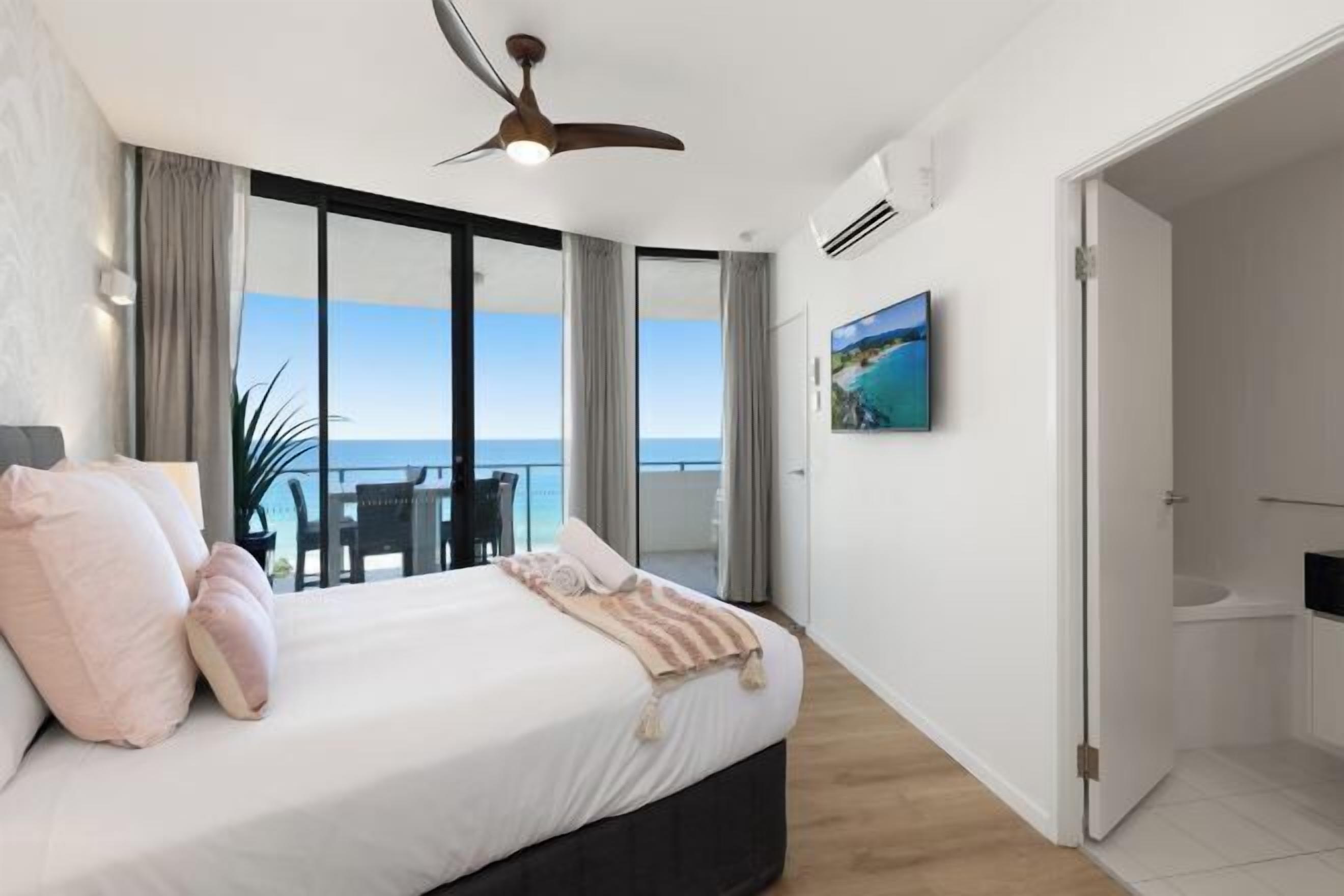 Individually decorated, individually furnished, laptop workspace