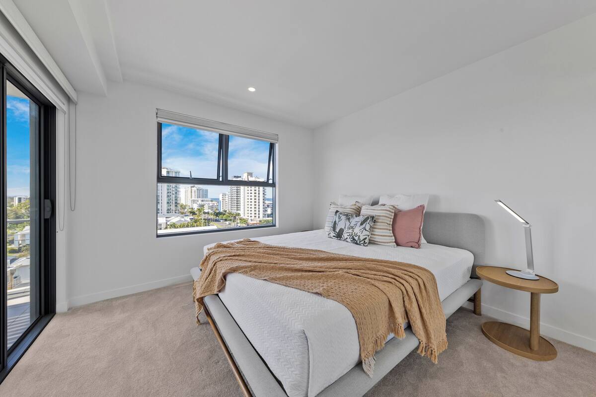 Verve - 2 Bedroom Partial Ocean View Apartment (located 150m away at 92 Sixth Ave, Maroochydore) | Individually decorated, individually furnished, laptop workspace