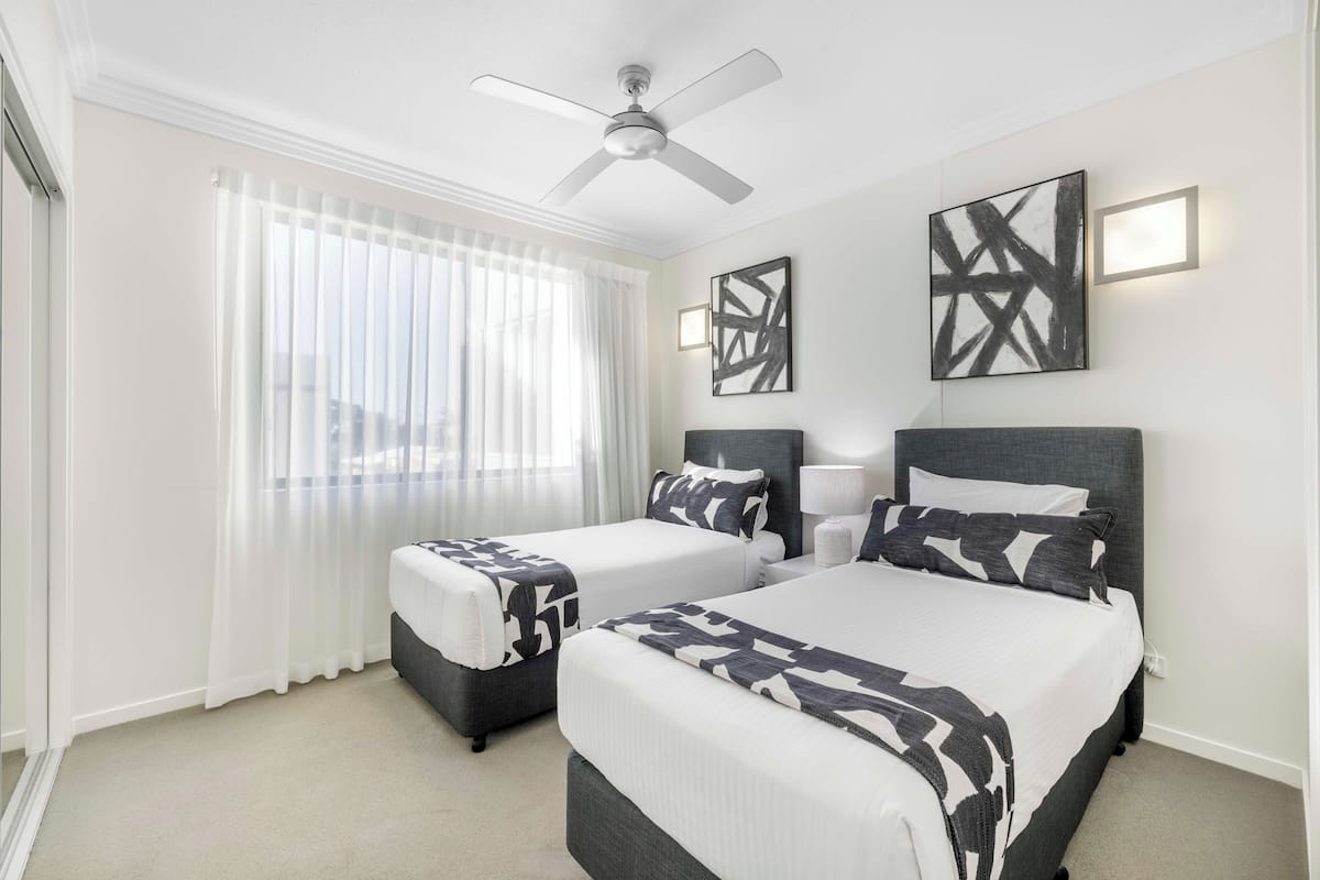 Urban Retreat, 2 Bedrooms | Individually decorated, individually furnished, laptop workspace