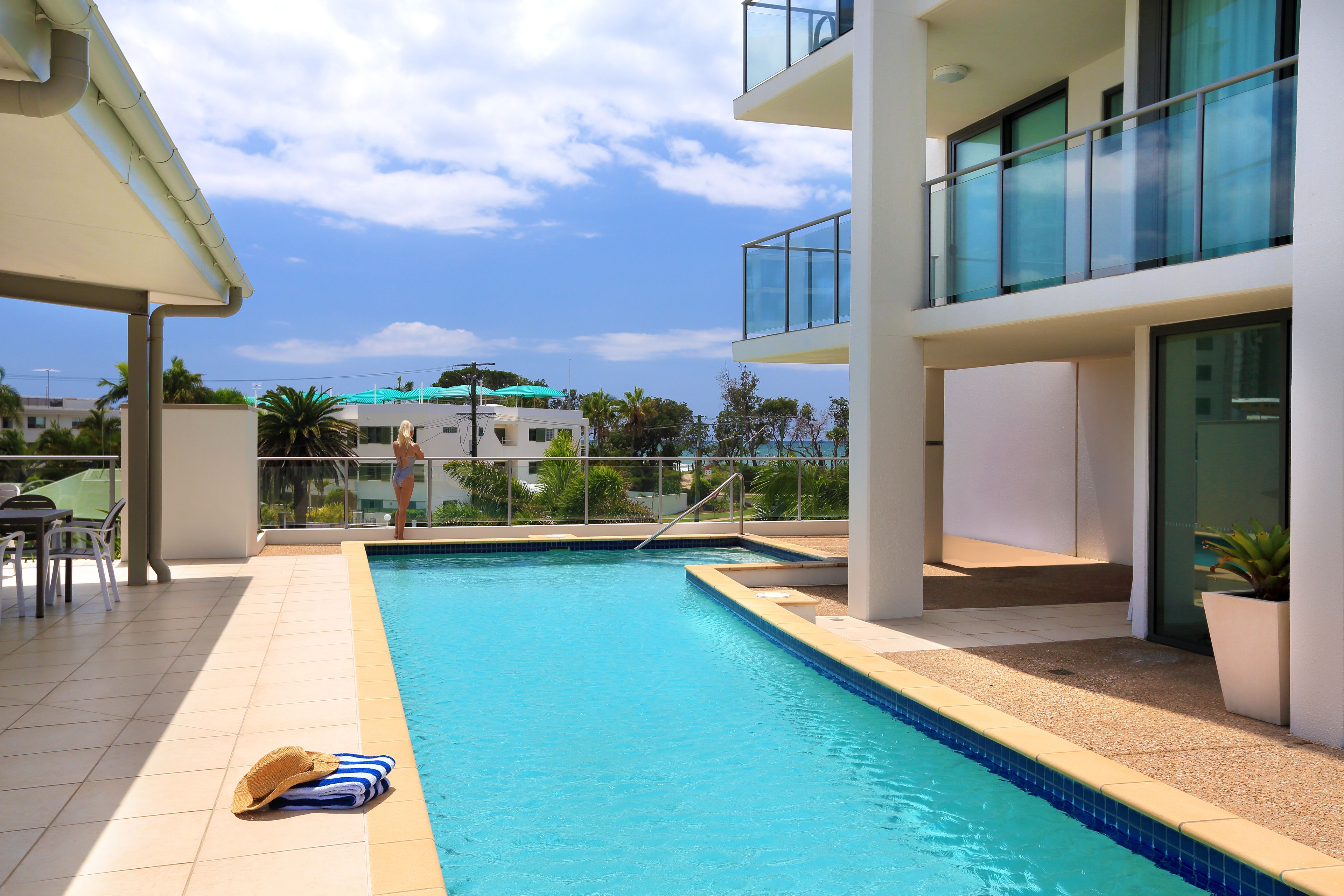 1 Bedroom Partial Ocean View (level 4) | Pool | Outdoor pool, pool loungers