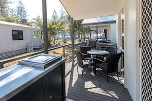 Suite Standard, 2 camere da letto, non fumatori, cucina (Villa) | Vista dalla camera