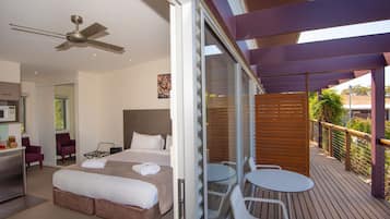 Longview suite - King or Twin | Balcony view