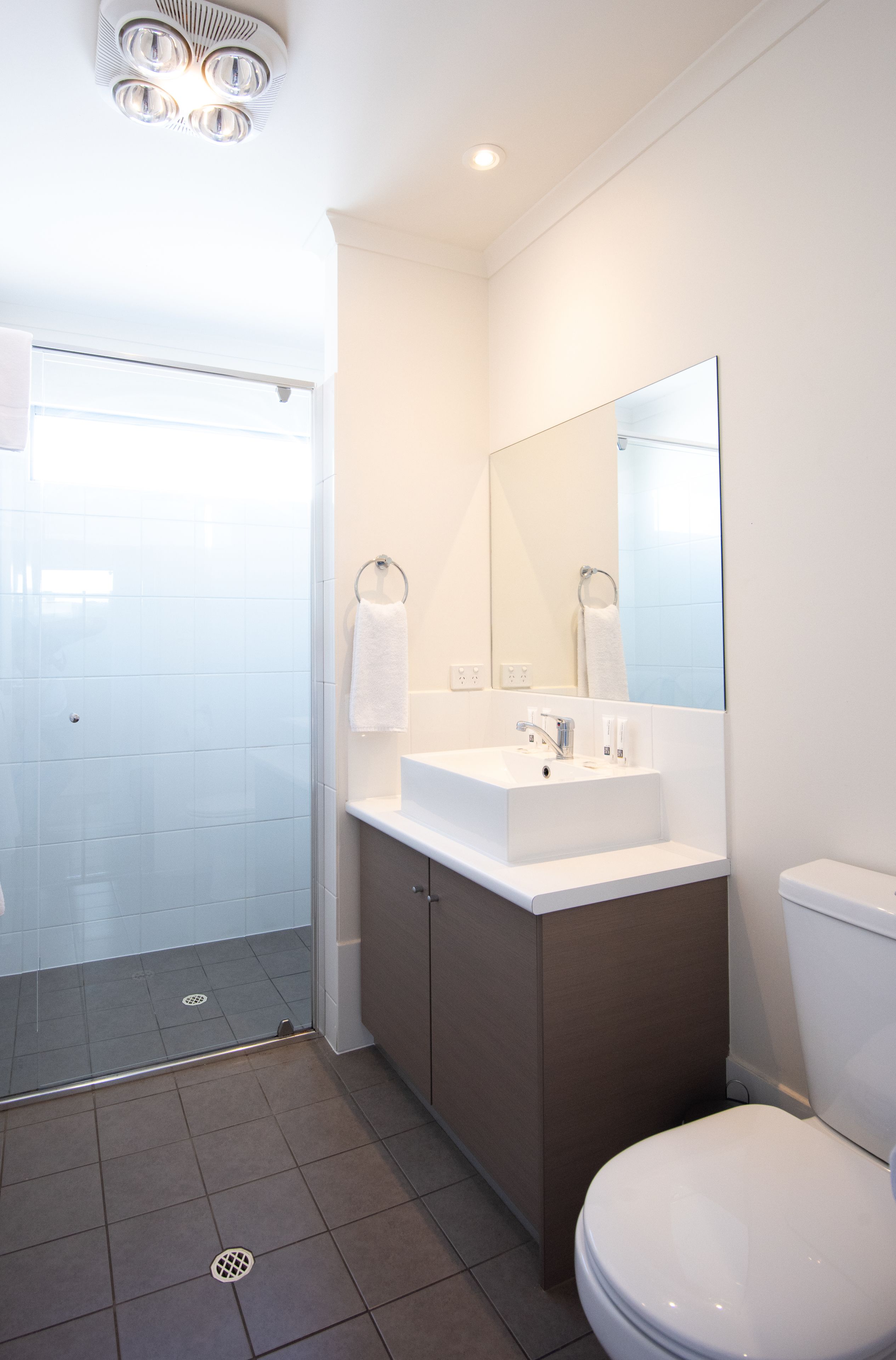 Longview Vineyard — image 10