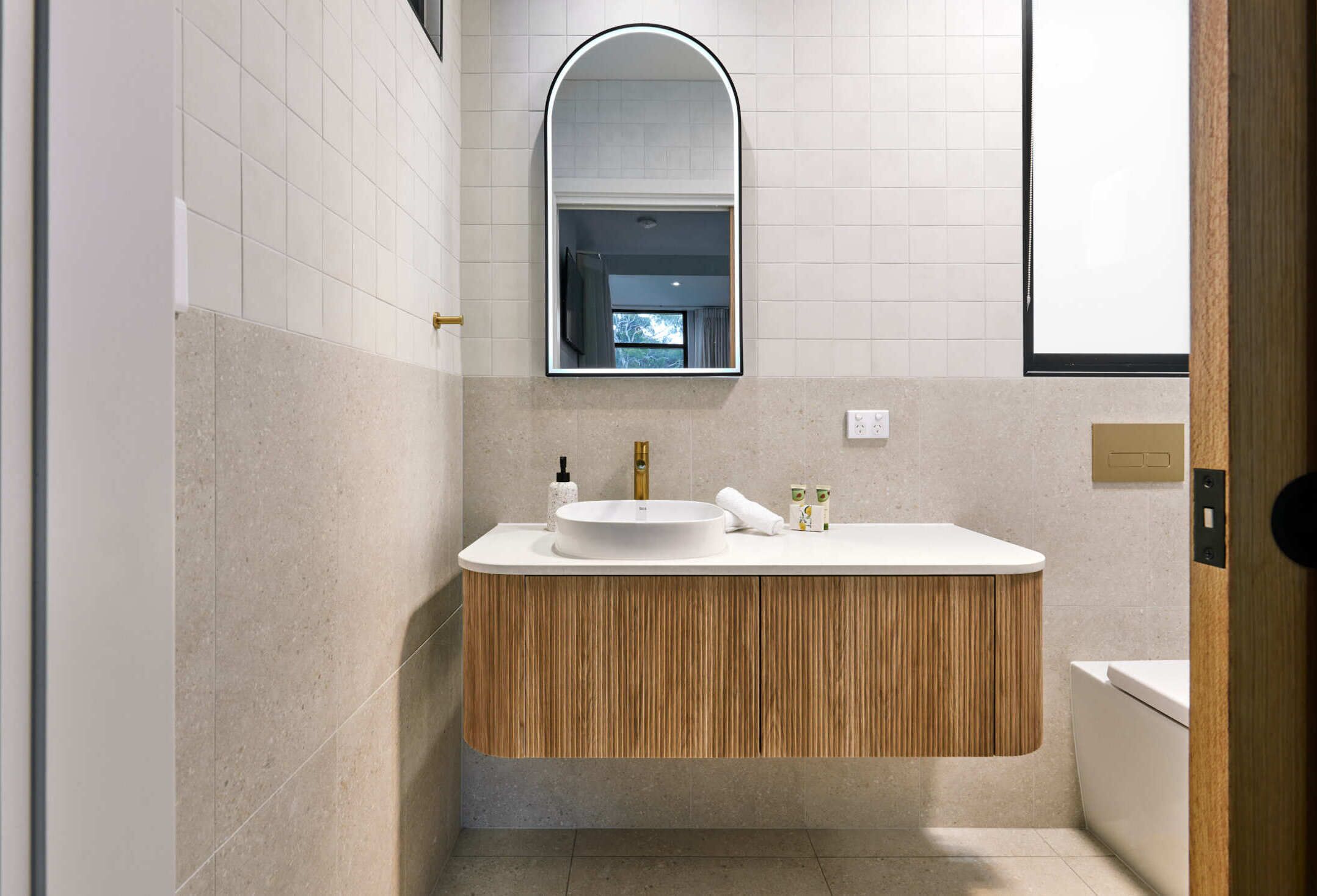 Longview Vineyard — image 19