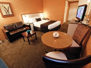Renovated Queen | Free WiFi - River City Motel (Mildura)