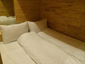 Comfort Triple Room - Box Hotel (Hanoi)