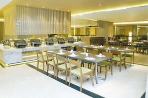 Dining - Orchardz Hotel Gajahmada Pontianak (Pontianak)