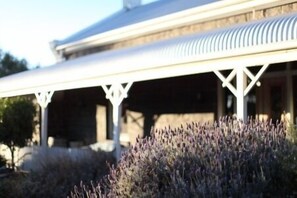 Front of property - Little River Bed & Breakfast (Little River)