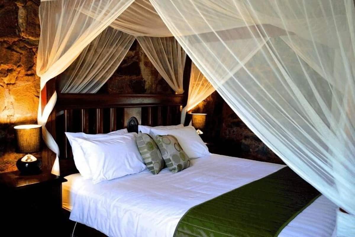 Standaard kamer, 1 kingsize bed (Bluestone Room)) | 1 slaapkamer, luxe beddengoed, gratis wifi, beddengoed
