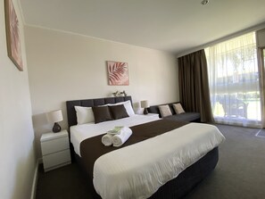 Deluxe Room, Non Smoking, Balcony (3 1/2 Star Delux Room) | Desk, soundproofing, iron/ironing board, free WiFi