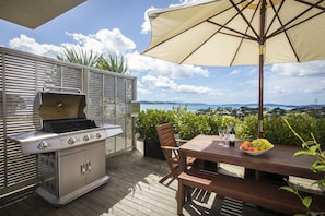 Appartement Deluxe, 2 chambres, cuisine, vue océan (Kawau) | 1 chambre, literie de qualité supérieure, décoration personnalisée