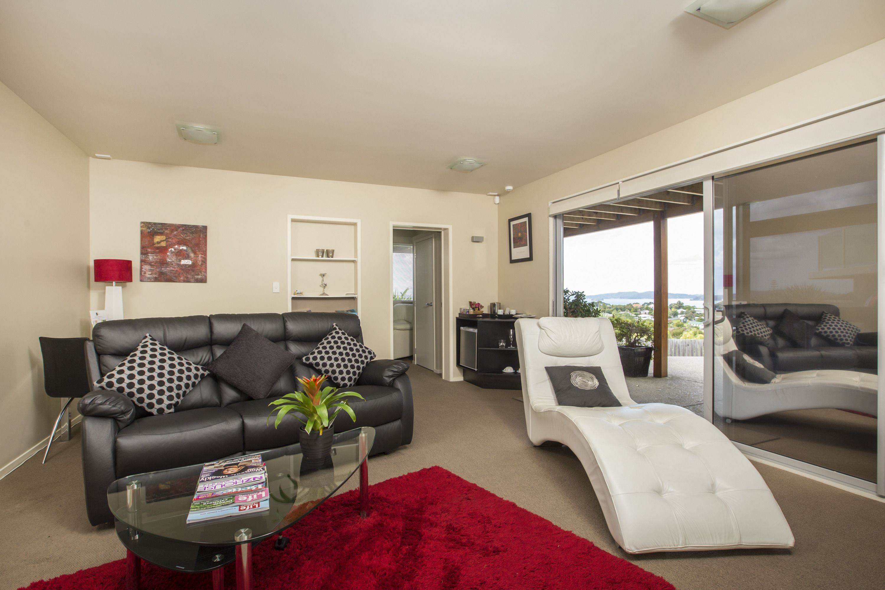 Suite, 1 Bedroom (Matakana) | Living area